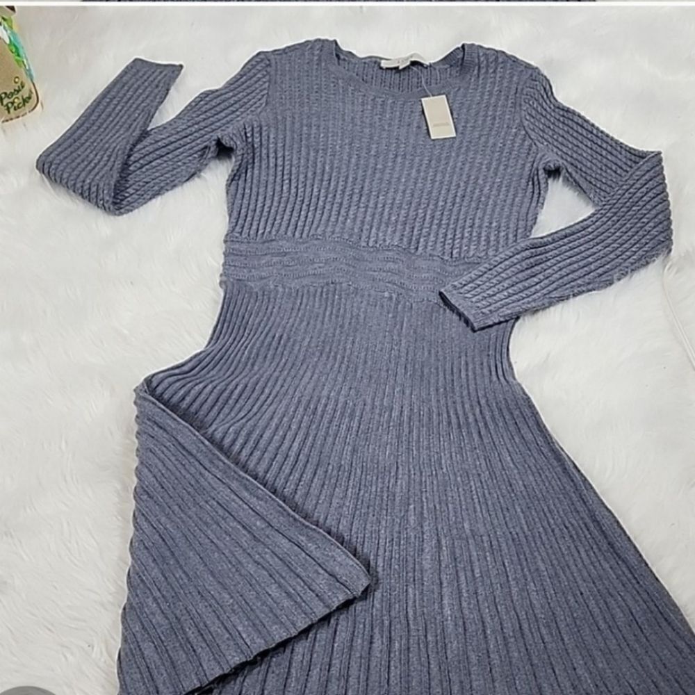 NWT Merino Wool Blend Gray Long Sleeved Cable Knit Design Sweater Dress